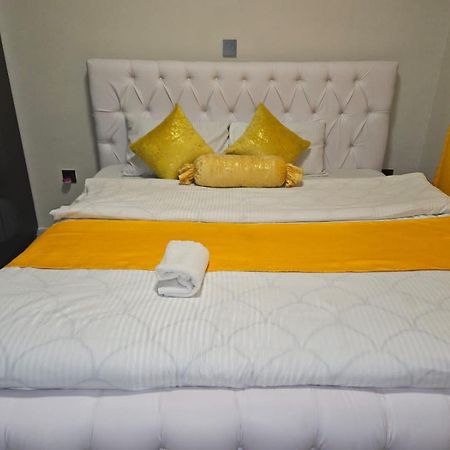 Royalty Cubes-Jkia Hotel Nairobi Bagian luar foto
