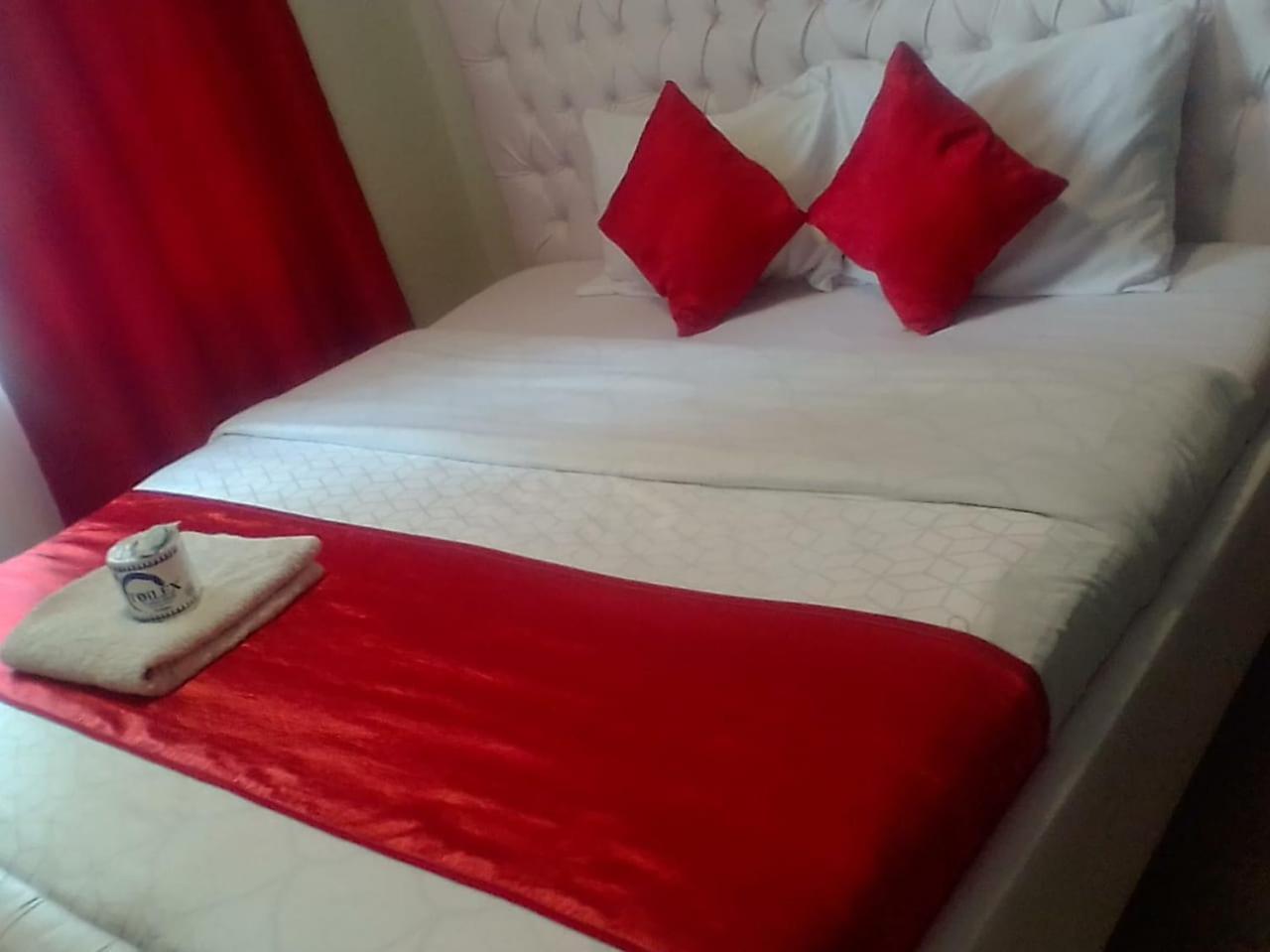 Royalty Cubes-Jkia Hotel Nairobi Bagian luar foto